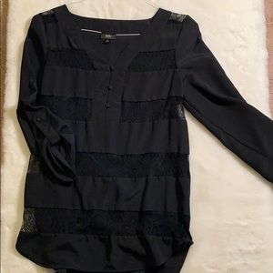 Mossimo black tunic with lace